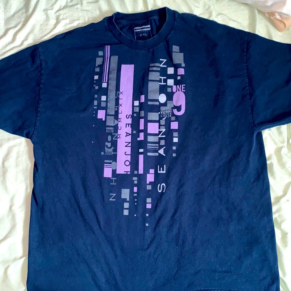 Sean John T-shirt